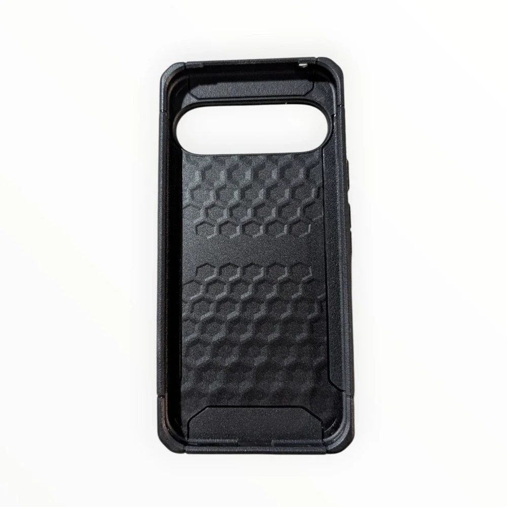 M3-Poly UAG‎ Urban Armor Gear Scout Case for Google Pixel 10 Pro XL - Black ⬇️